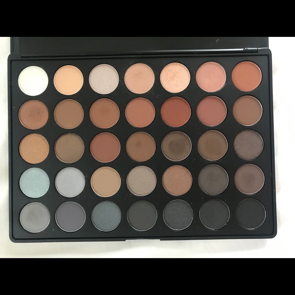 Barely used Morphe 35k Palette